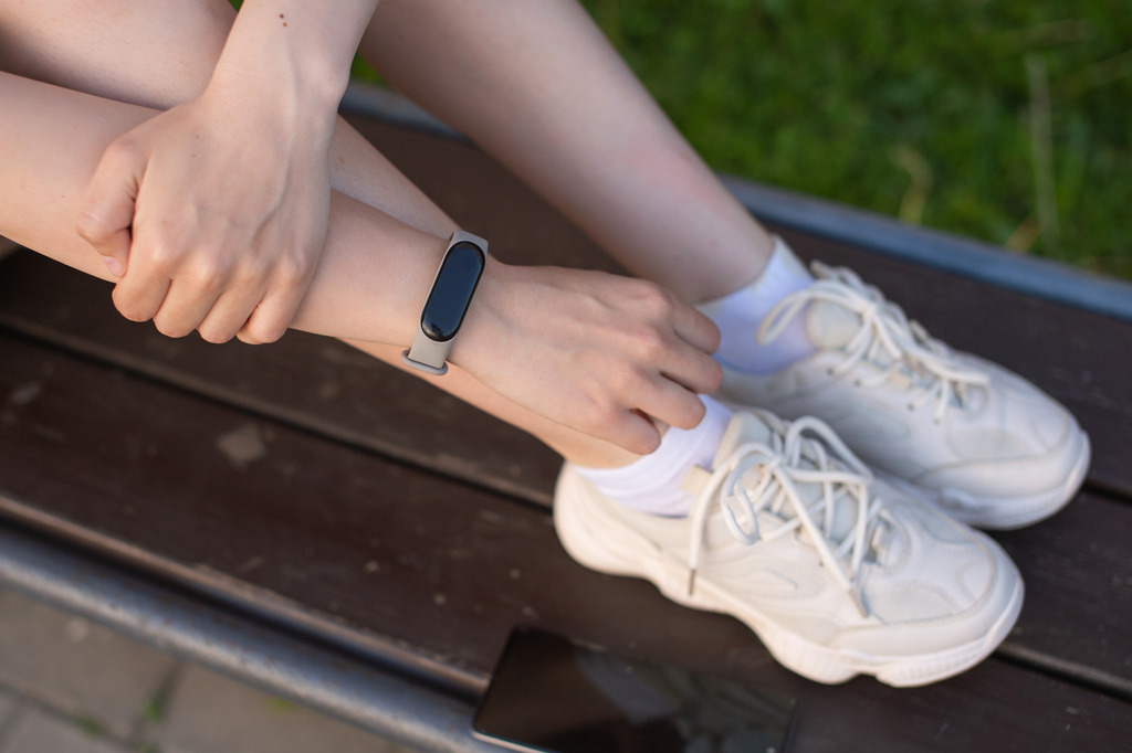 Fitness-Tracker vs. Smartwatches: Was ist besser für Ihre Gesundheitsziele?